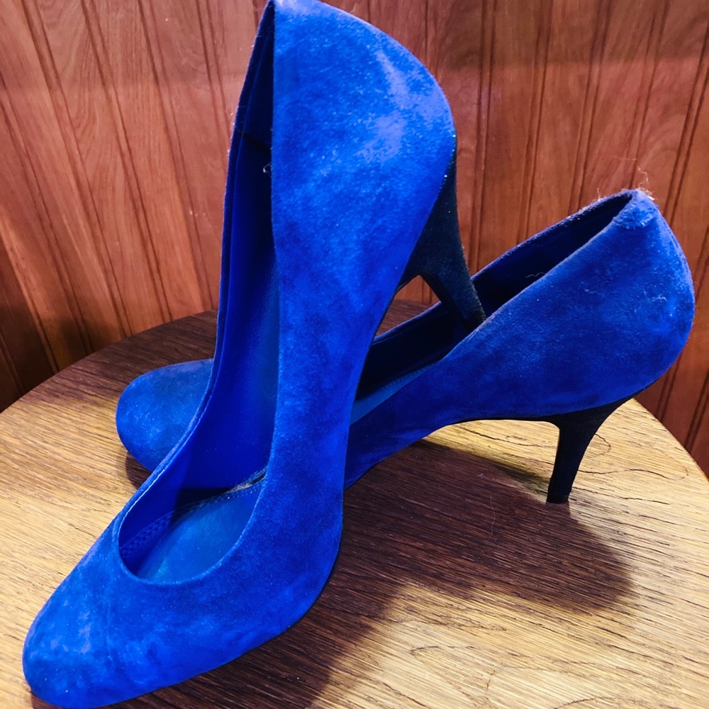 SOLD! NIB Jessica Simpson Oscar Suede Pumps 9.5